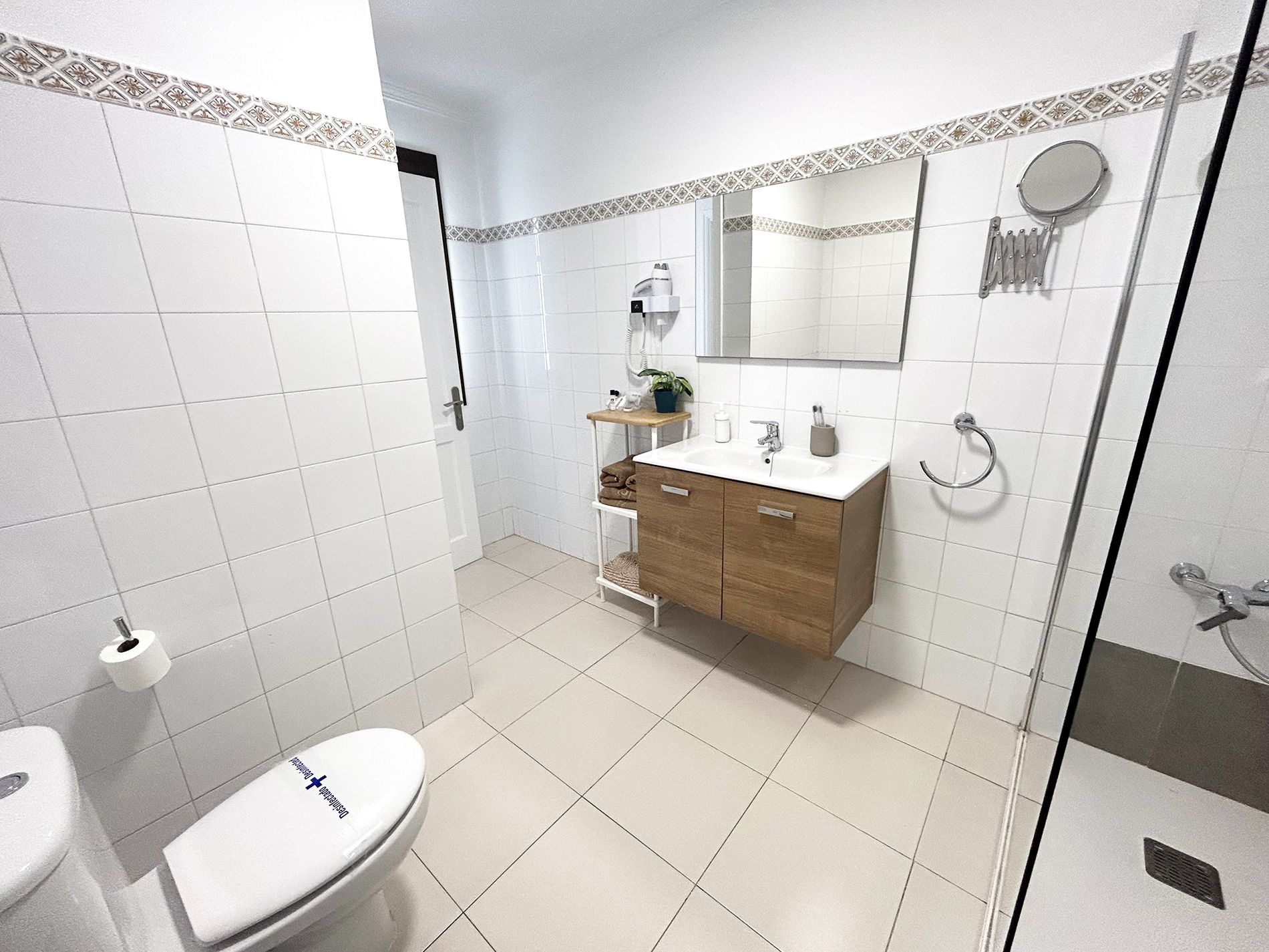 mahostly_apartamento_comillas_pb_baño