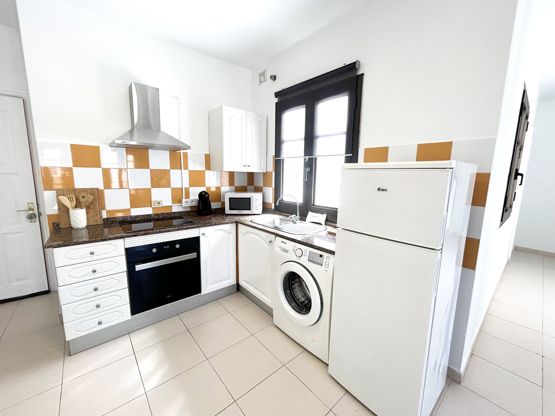 mahostly_apartamento_comillas_sb_cocina