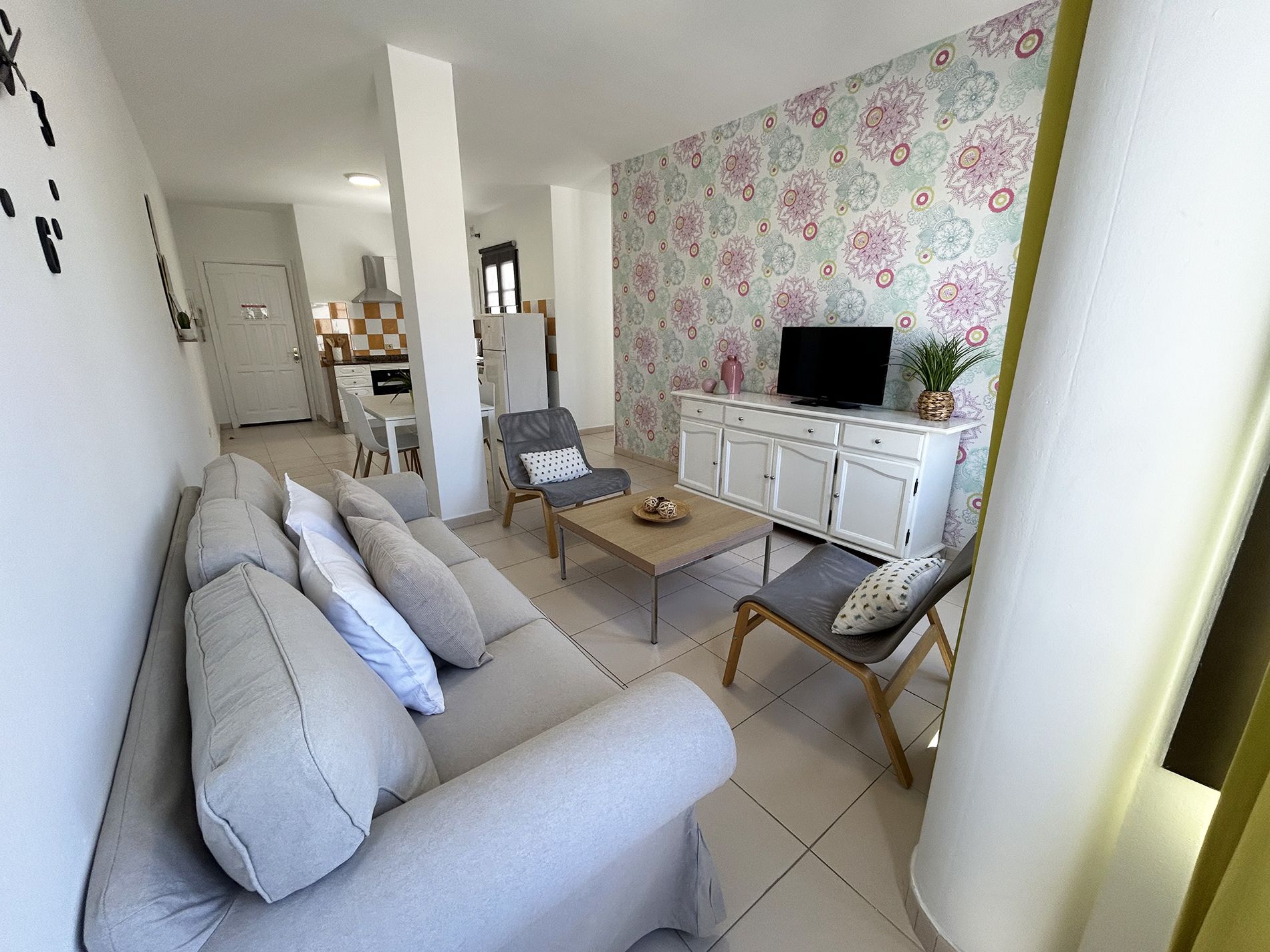mahostly_apartamento_comillas_sb_salon_vista_general